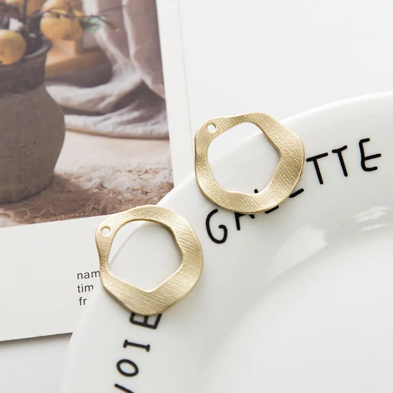 10120744985_1840617189