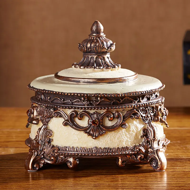 

2 Style Retro European Luxury with Cover Large Covered Ashtray Home Creative Living Room Decoration Home Decoration Wedding Gift