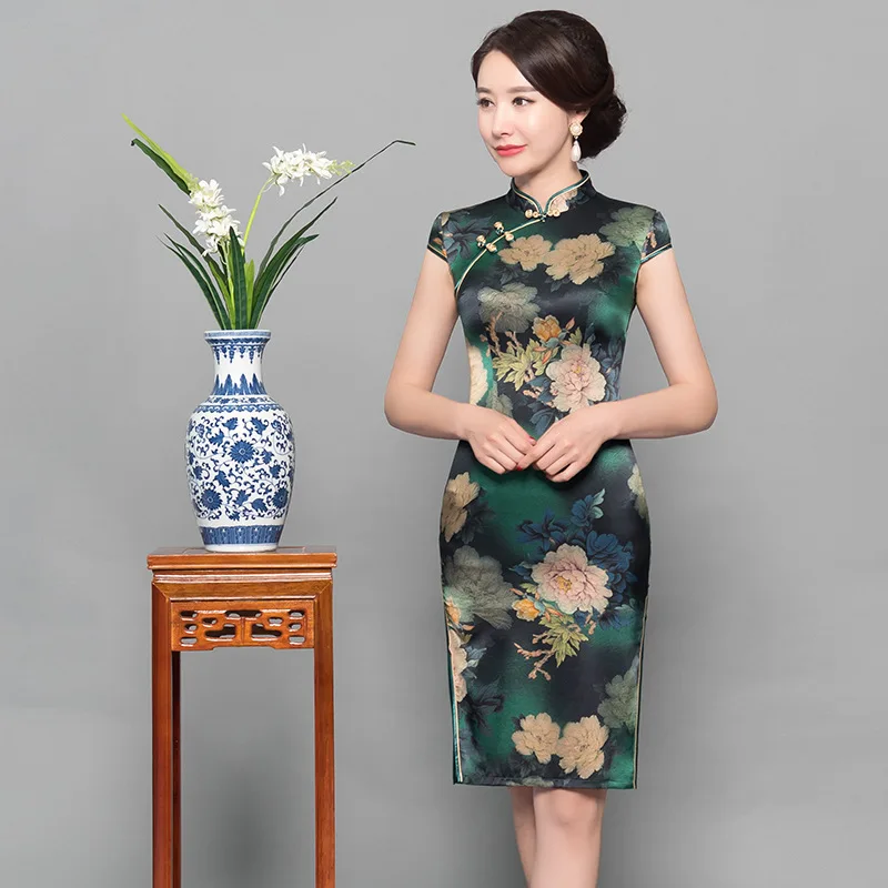 

2018 summer watered gauze qipao dress Chinese improved green silk qipao to restore ancient ways to improve long tangzhuang qipao