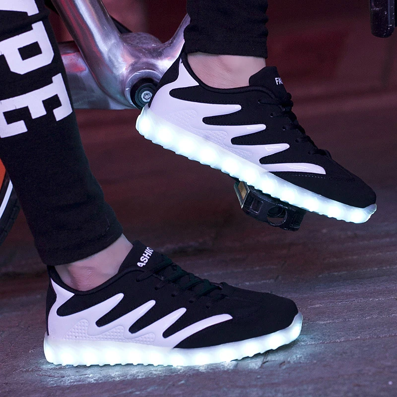 

Luminous Sneakers Kids Shoes for Girls Boys USB Charging Sneakers with Backlight Women Sneakers for Lovers Zapatillas Con Luces