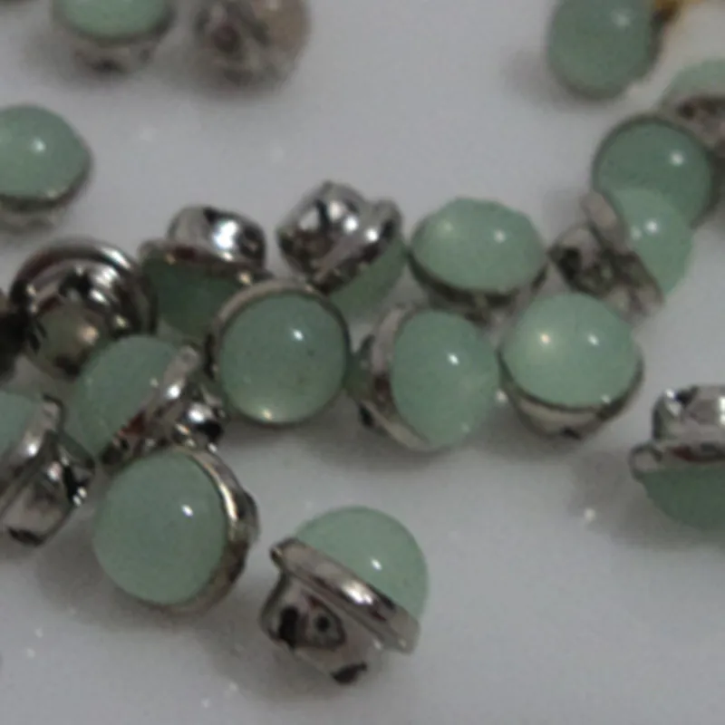 light green silver 2
