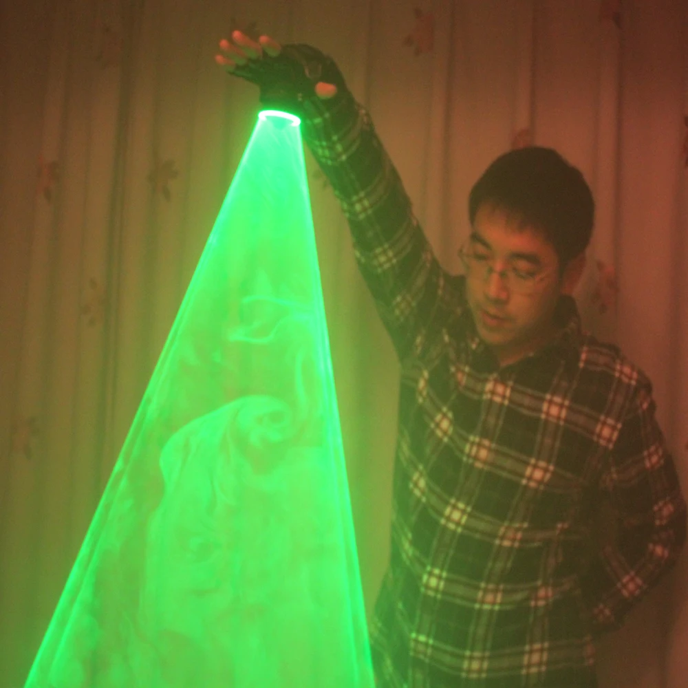 

Free Shipping Green Laser Whirlwind Handheld Laser Cannon For DJ Dancing Club Rotating Lasers Gloves Light Pub Party Laser Show