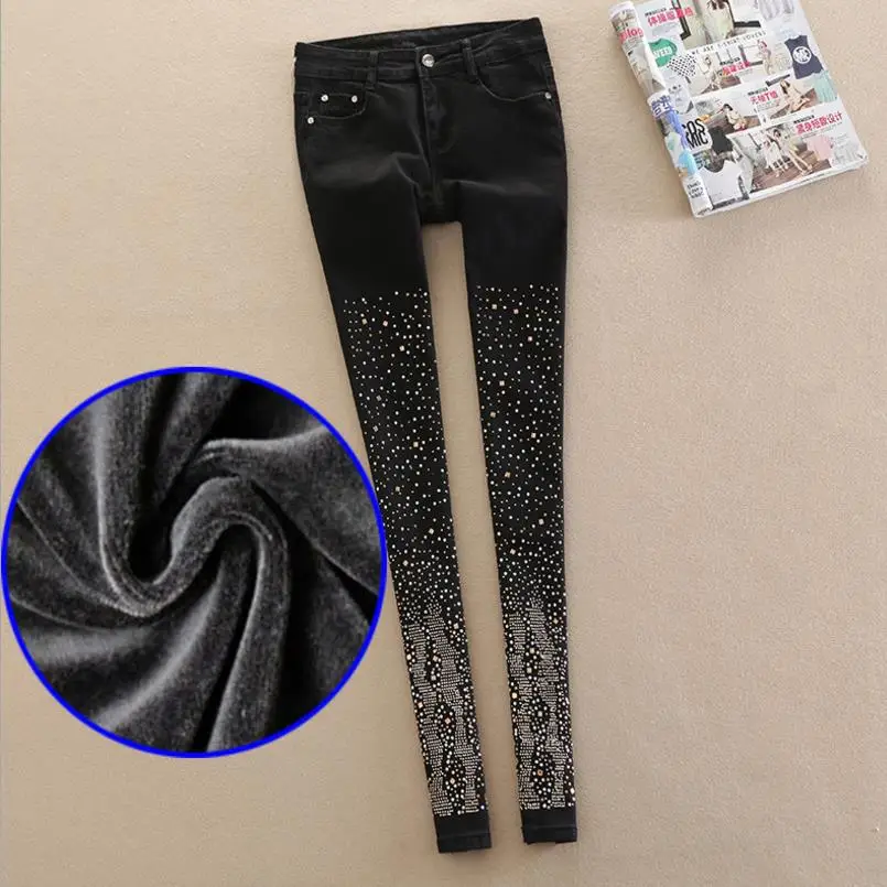 Теплые джинсы для женщин, Стрейчевые джинсы с заклепками и бисером, Эластичные Обтягивающие джинсы с дырками, женские узкие брюки, джинсы - Цвет: Черный