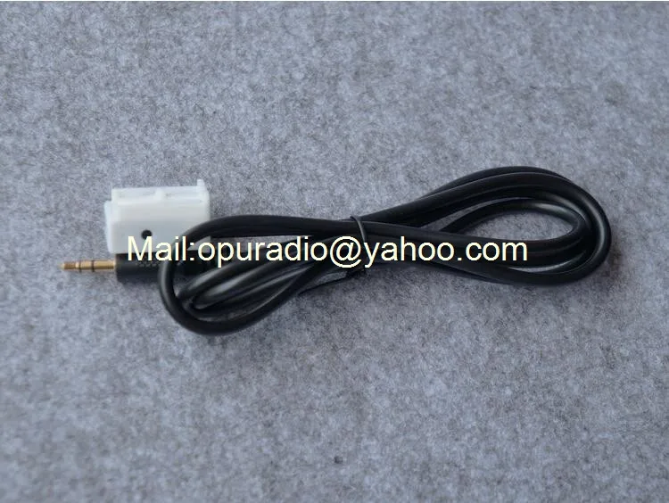 VW AUX cable'