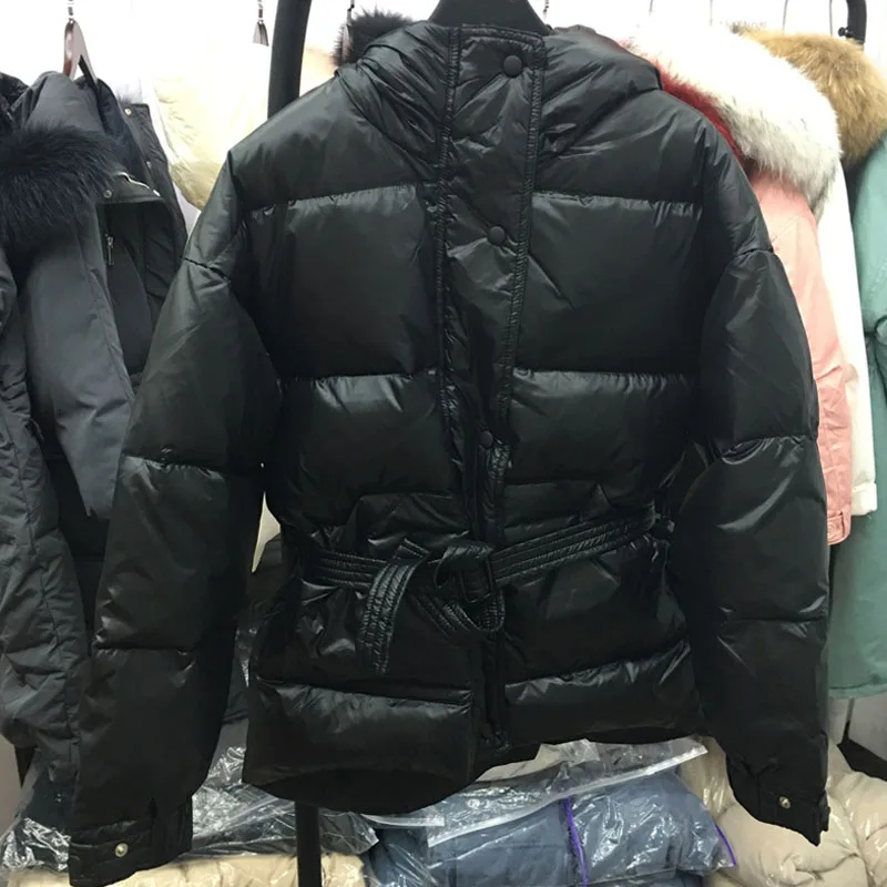 Зимняя женская куртка, светильник, пуховик для женщин,, Брендовая женская зимняя куртка, белый утиный пух, пальто, тонкая парка с поясом, верхняя одежда - Цвет: Черный