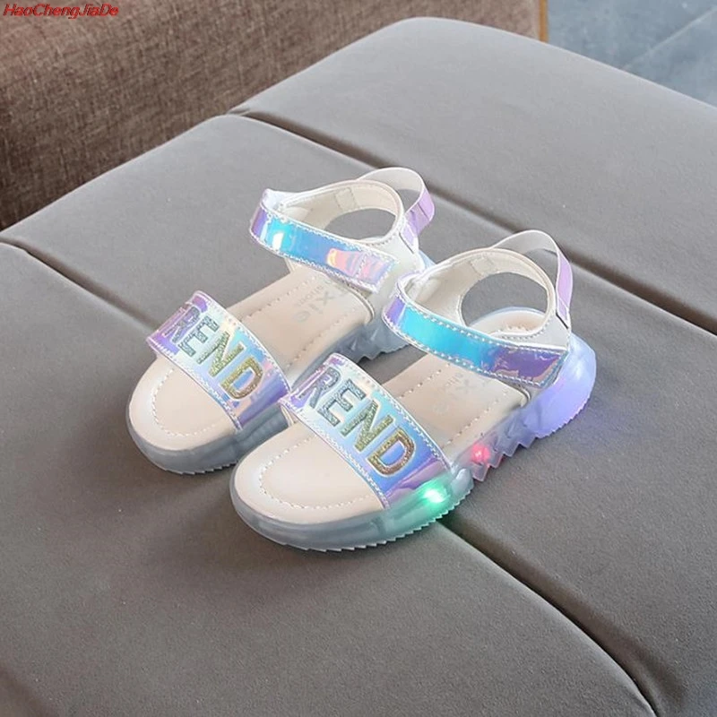 

Kids Led Sandals Light up Children Summer shoes Glowing Sandals for Boys and Girls Flashing Soft beach shoes for Toddler