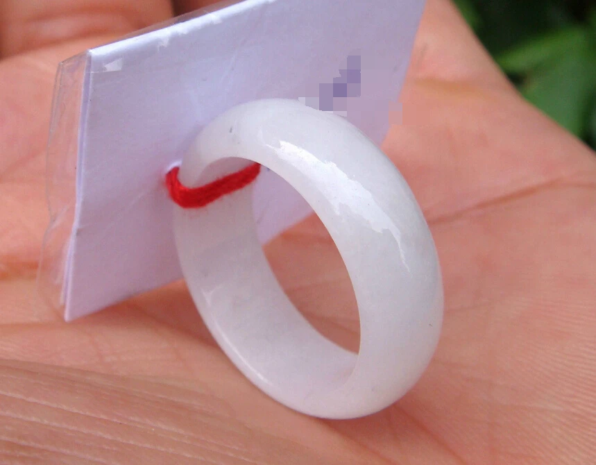 

00656 Natural Emerald Jade Jadeite Finger Ring