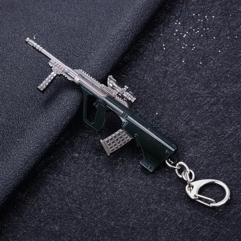 

PLAYERUNKNOWN'S BATTLEGROUNDS Cosplay Costume Keychain Helmet Backpack Pan Metal Model Key Chain PUBG