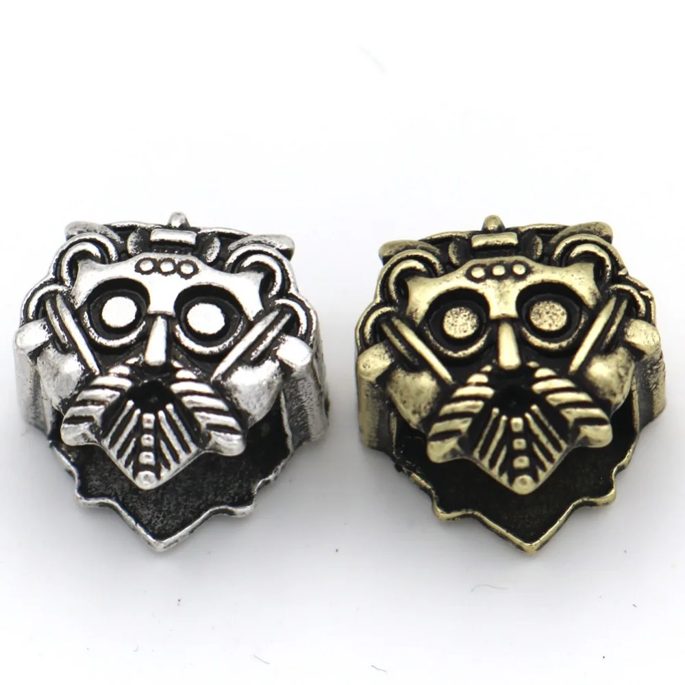 10557825503_1834346341