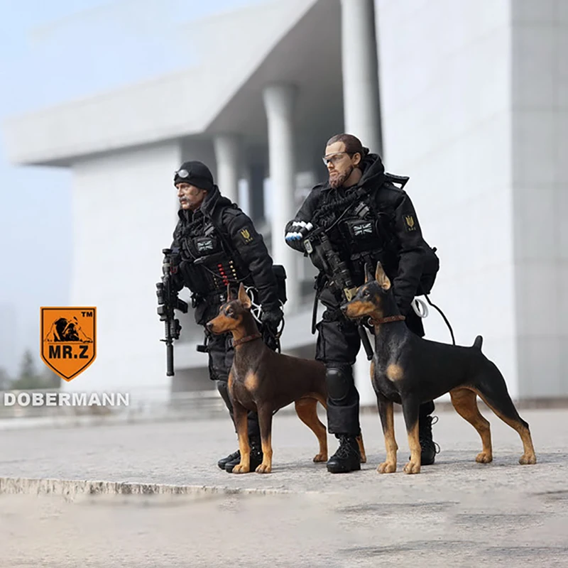Полицейский доберман