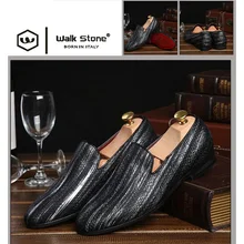 Neue Handgemachte Lange Gold Niet Männer Rote Untere Faulenzer Gentleman Luxus-mode Stress Schuhe Männer Hochzeit und Partei Slip auf wohnungen
