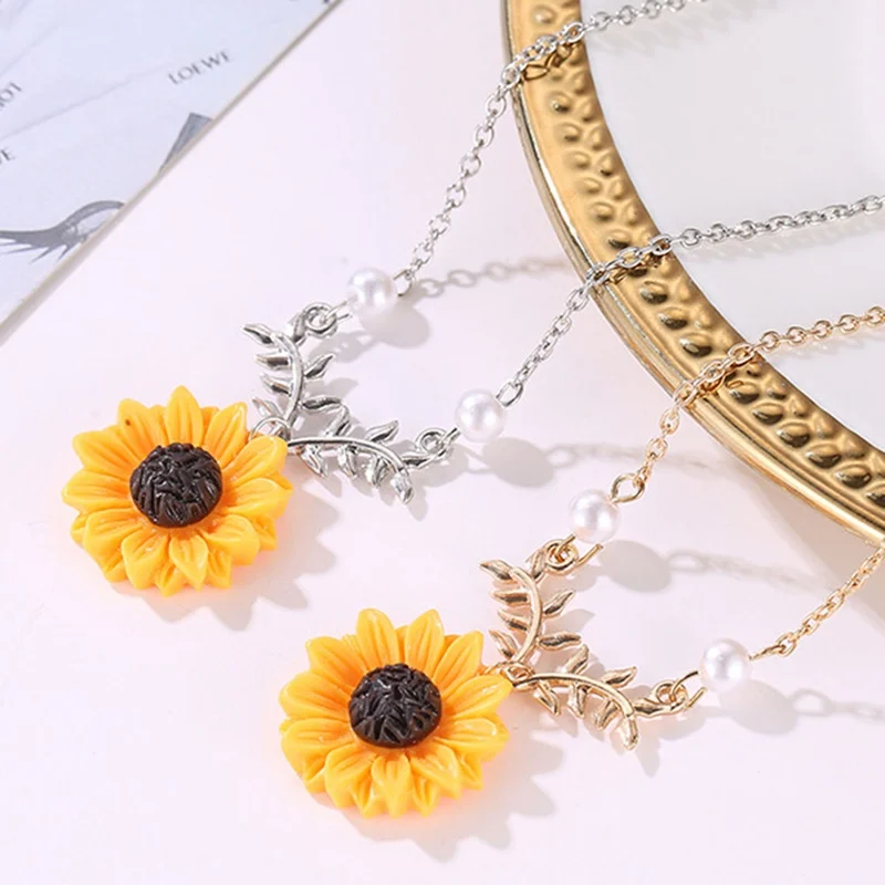 Delicate Sunflower Pendant Necklace For Women Creative Imitation Pearls Jewelry Clothes Accessories | Украшения и аксессуары