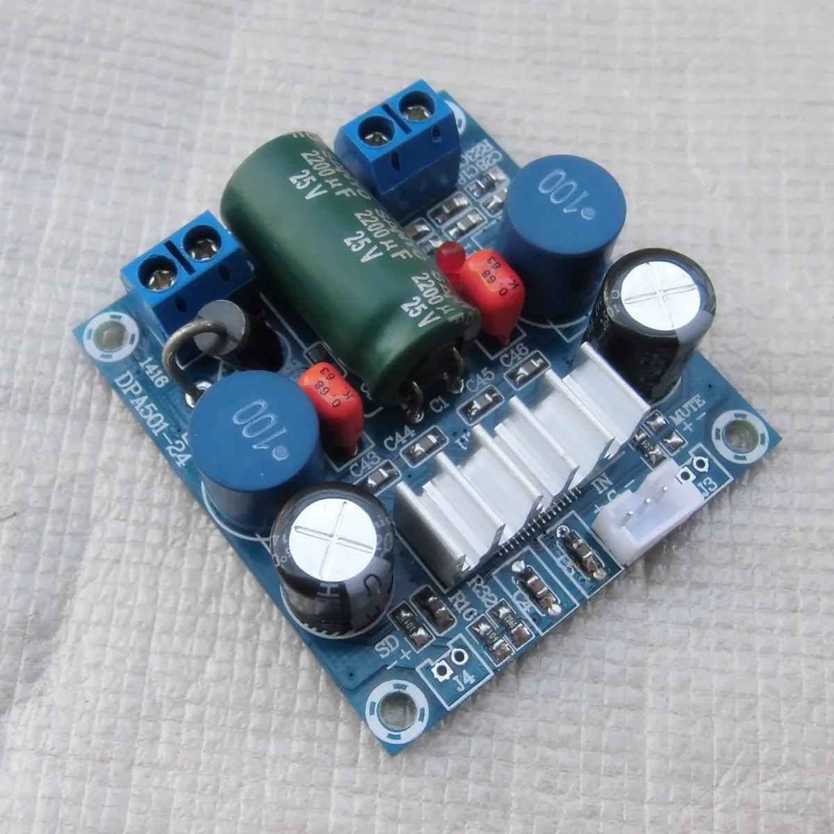Suitable for 4 8 ohm speakers Single channel digital amplifier board