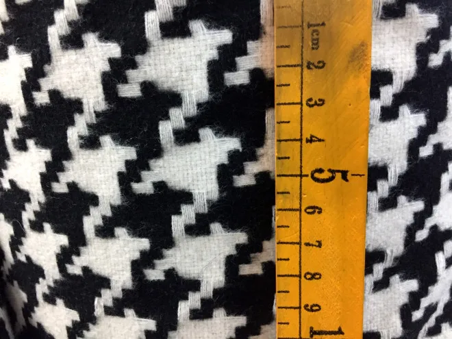 

Free ship 460% wool tweed black and white houndstooth fabric price for 1 meter 59" width