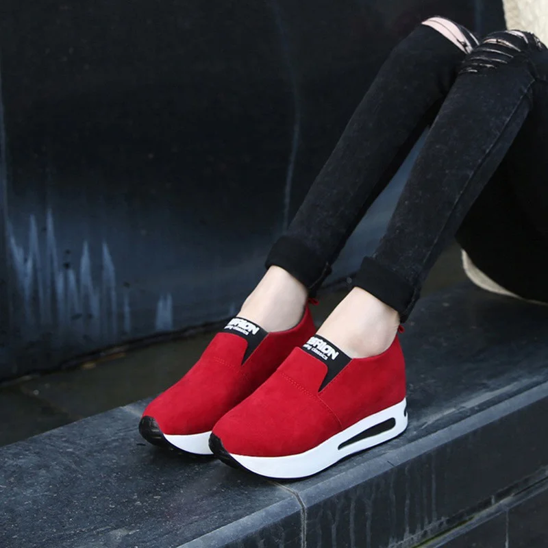 

ANOVISHANA Autumn Platform Shoes Woman Creepers Loafers Slip on Wild Hidden Heel Shoes Round Toe Flats Zapatillas Mujer H269