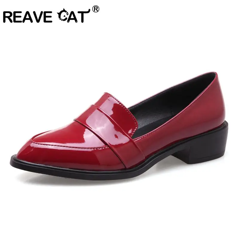 Женские туфли из лакированной кожи REAVE CAT классические на плоской подошве