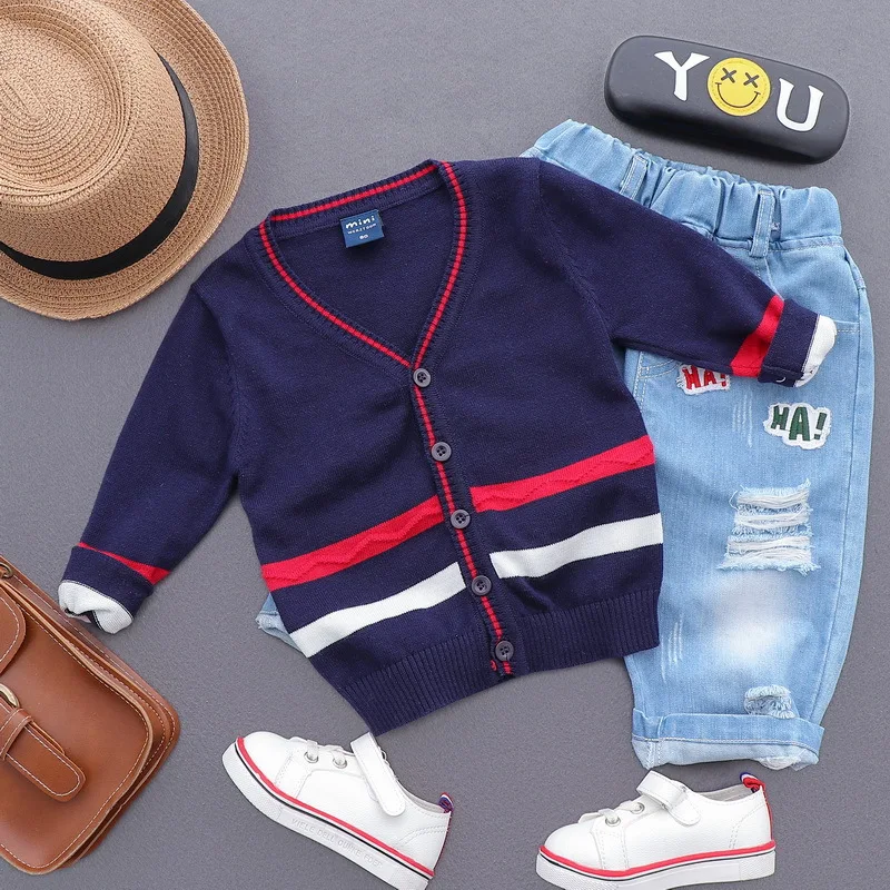 

2018 Korean Boys Fashion Loose V Neck Single Breasted Thin Sweater Stripe Tops Kids Children Wholesale Cotton Sweater Clothing