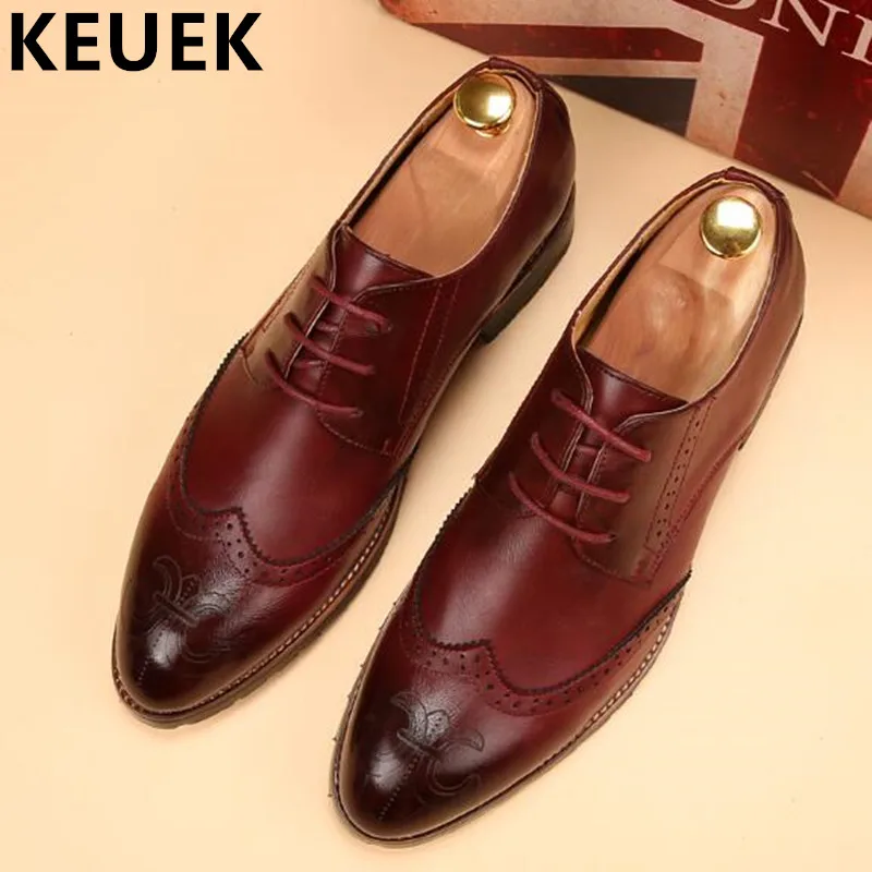

Fashion British style Men Brogue Shoes Autumn Lace-Up Oxfords shoes Male Flats 022