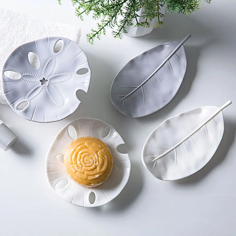 

Hollow Starfish Leaves Design Drain Soap Box Portable Outdoor Travel Bathroom Soap Tray Holder Storage Soap Rack