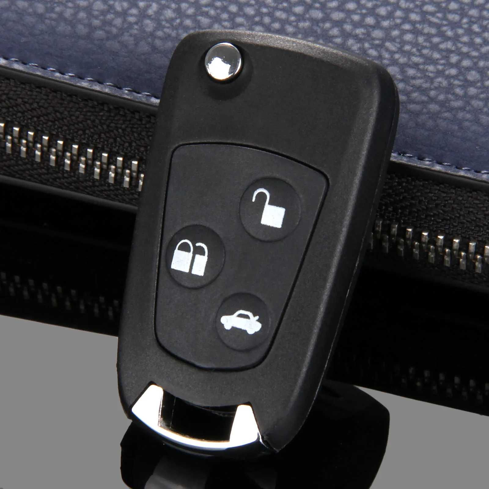 

3 Buttons Folding Flip Fob Car Remote Key Shell Case Uncut Blade For Ford Focus Suit Mondeo Festiva Fusion KA Auto Replacement