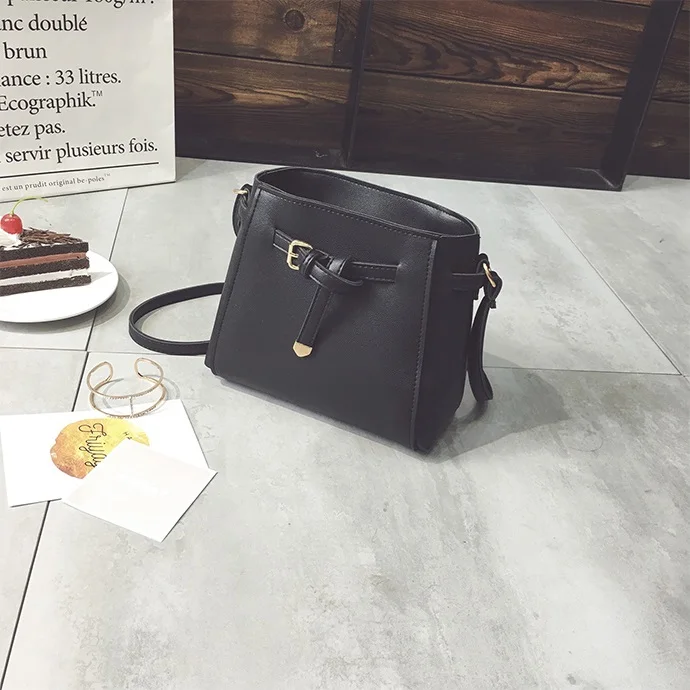 Yuhua, новые женские сумки, простой модный клапан, трендовая женская сумка-мешок, ретро Корейская версия сумки через плечо - Цвет: Black