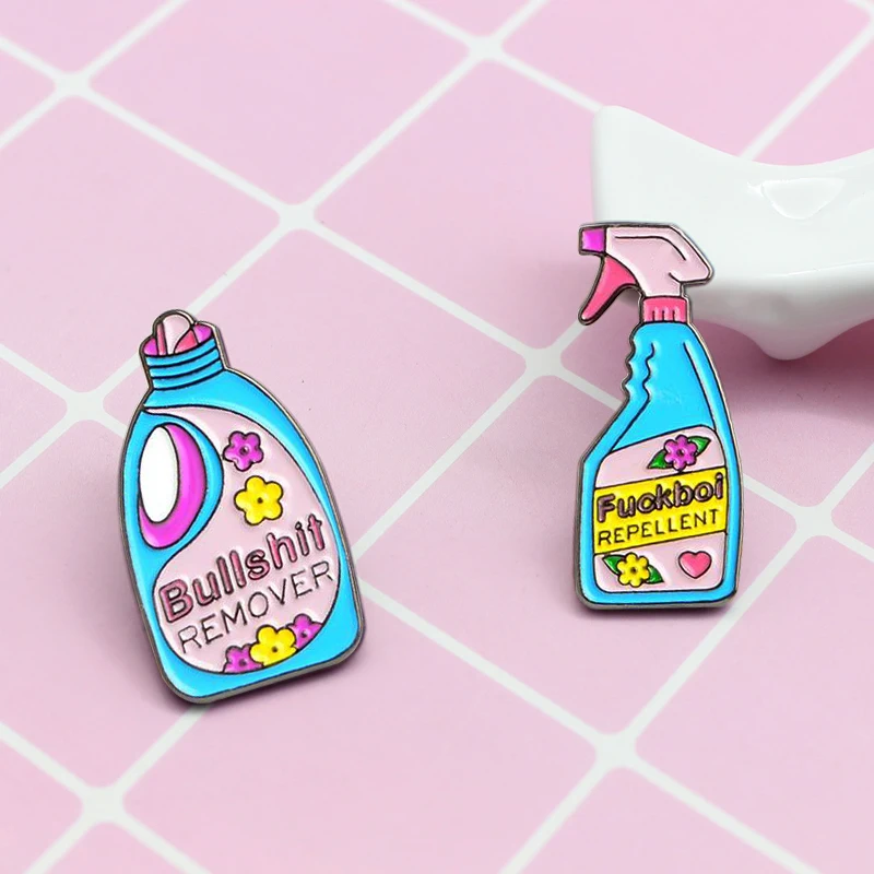 

Cartoon Chemical Experiment"SCIENCE BITCH"Experimental Cup enamel Brooch Laboratory badge pins Jewelry fashion accessories gifts