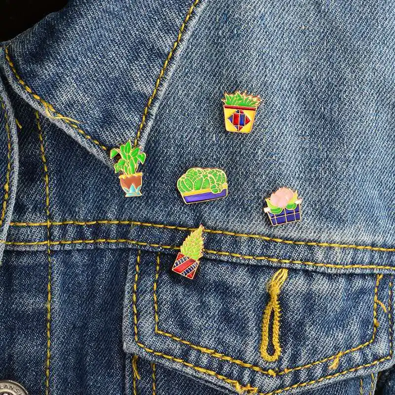 

Green Plants Potted Brooch Jewelry Fashion Cartoon Cactus Flower Pin Brooches for Women Denim Jackets Collar Badges Enamel Pins