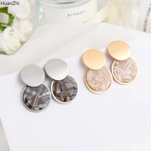 HUANZHI, Винтажный дизайн, металлический геометрический дизайн, округлый, Круглый, акриловые серьги-гвоздики в виде ракушки для женщин, девушек, вечерние ювелирные изделия