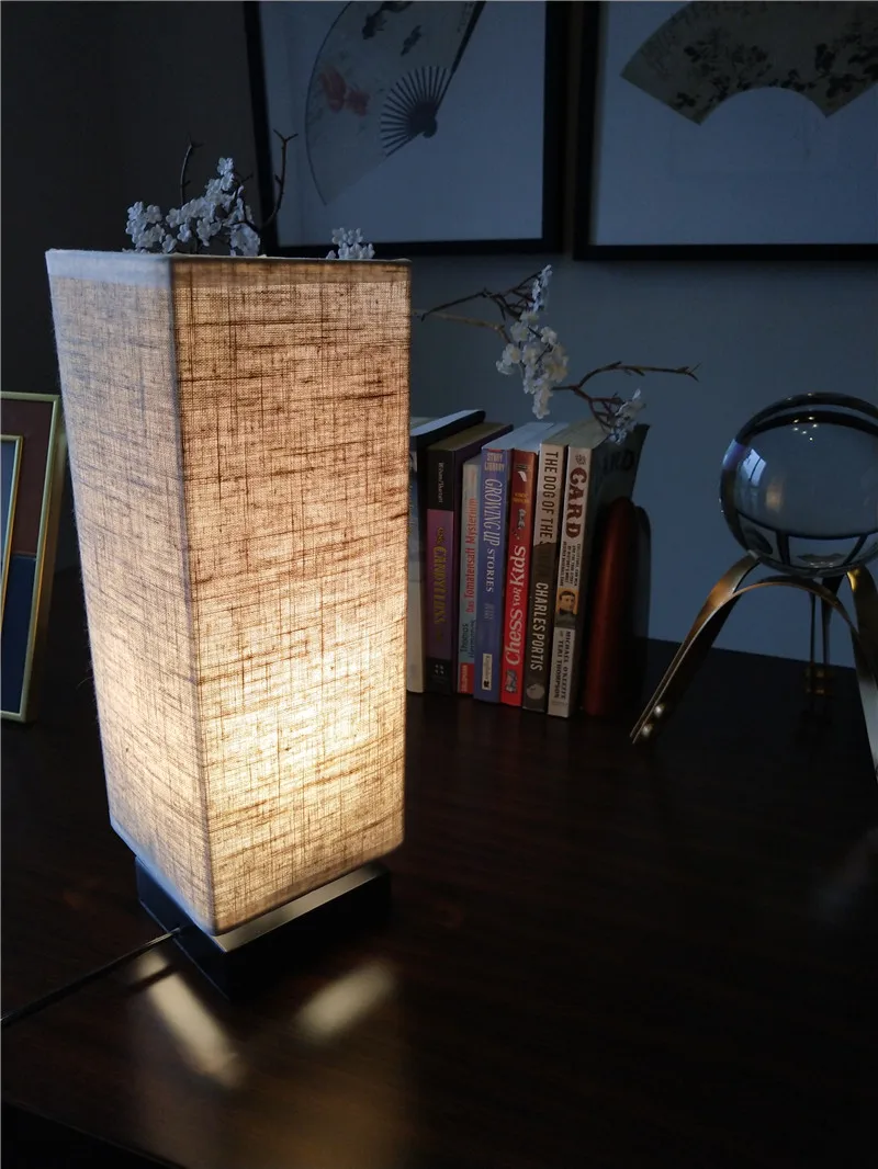 Candeeiros de Mesa Conduziu a Luz da Mesa Nordic Moderno Simples Linho Madeira Maciça Quarto Estilo Chinês Japonês Estudo Sala Estar Luzes 2 High Quality Luzes e Iluminação
