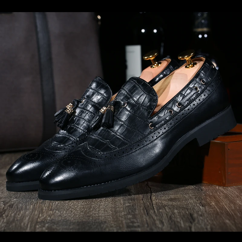 

Fashion Pointed Toe Dress Shoes brogue Men Loafers Leather Oxford Shoes for Men slip on Formal Mariage Wedding party Shoes p4