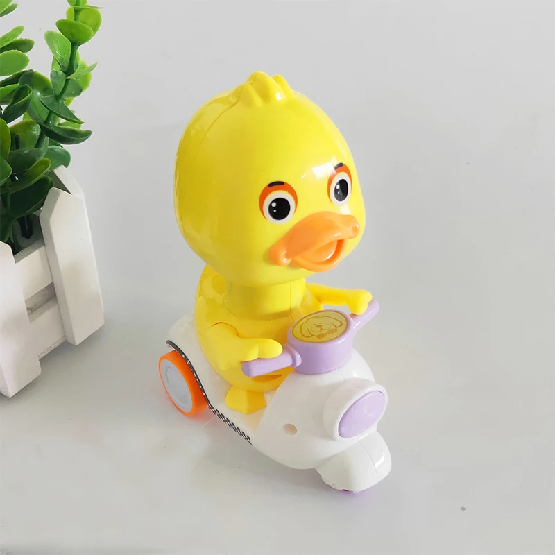 Забавные детские игрушки мотоцикл маленькая Желтая утка прижимает обратно к