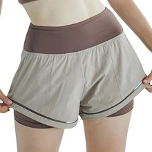 Женские летние дизайнерские дышащие Стрейчевые спортивные шорты для занятий спортом в тренажерном зале с карманом на молнии сзади