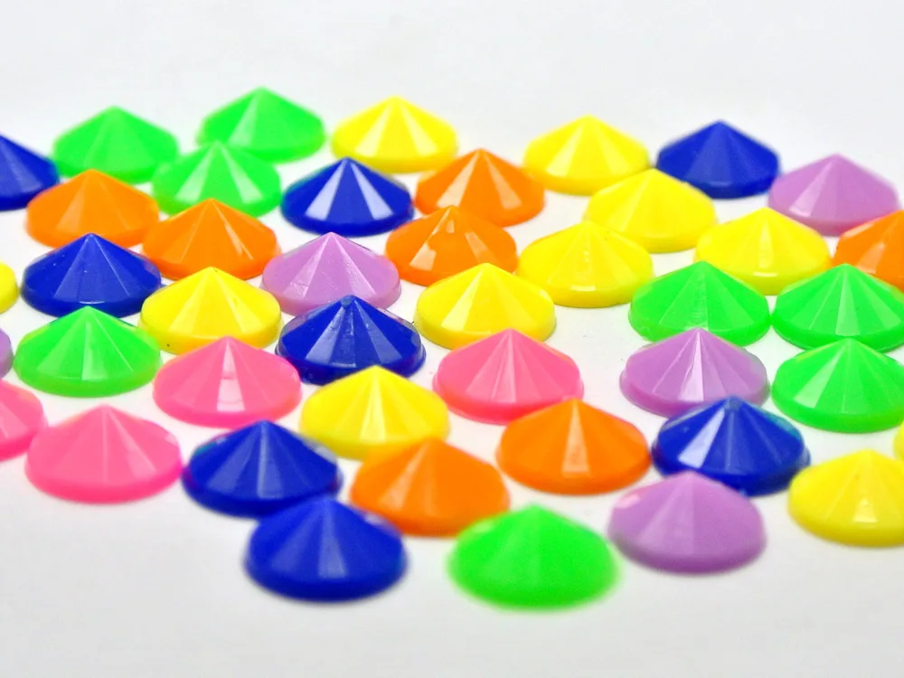

250 Mixed Color Acrylic Round Pyramid Flatback Rhinestone Gems 8mm Cone Shaped