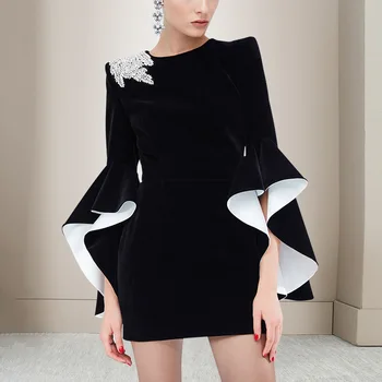 

2019 Flare Sleeve New Style Bandage Hot Sale Dress Sexy Beading Women Night Club Backless Party Bodycon O-Neck Dresses Wholesale