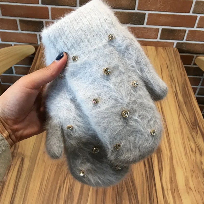 Серый Модные женские зимние перчатки для девочек, однотонные варежки из кроличьего меха со стразами, мягкие теплые двухслойные женские перчатки ярких цветов, подарки - Цвет: Серый