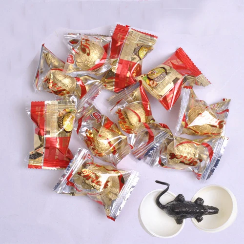 

5p April Fool's Day Halloween A Hoax Scary Filled Chocolate Lizard Frog Spider Snake Bat Small Animals Candy Realistic Toy