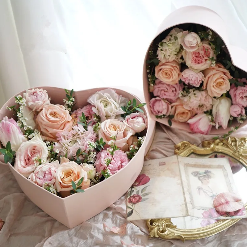 

Flower Wrapping Box Love Heart Transparent Cover Wrapped Gift Box Flower Shop Birthday Wedding Boxes