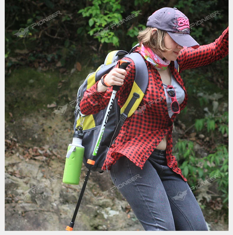 Ajudante para Caminhadas a pé Trekking de 62 Pack Canes Varas Pólos Cm-135 cm Ajustável Forte & Leve Alpenstocks Bom Subida 2-pc 3 Esporte e Lazer