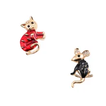 New fashion Lovely red enamel cat and white enamel mouse girl corsage brooch badge 2017 manufacturers wholesale