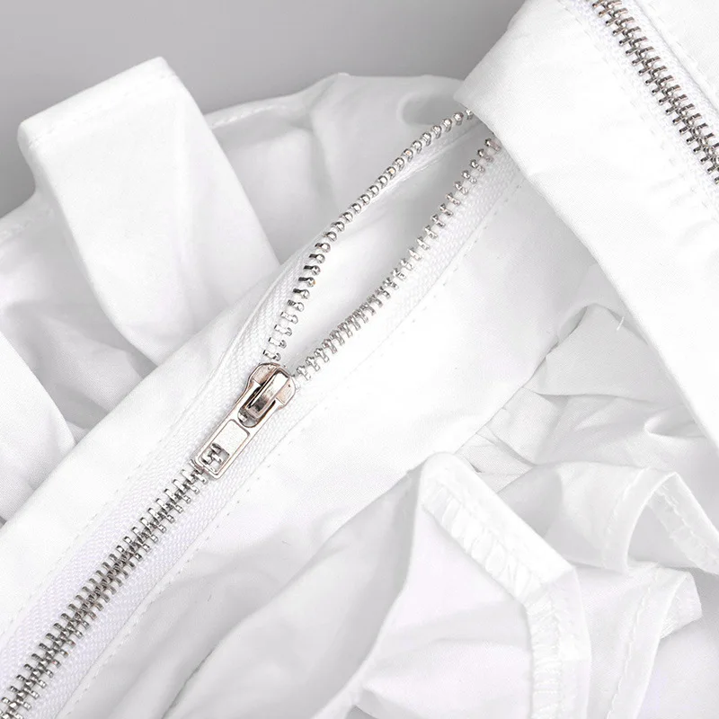 4559899738_1887677244