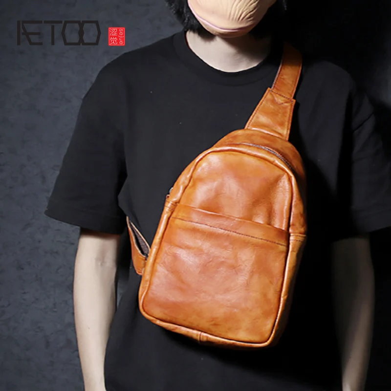 

AETOO Leather Chest bag male retro cowhide oblique cross Baotou layer cowhide shoulder bag handmade large capacity leather bag