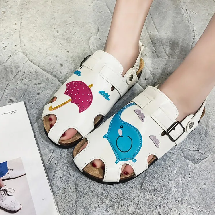 

Spring and Summer Flat Heel Hollow Casual Cave Sandals Waterproof Table Fun Cartoon Buckle Women's Shoes