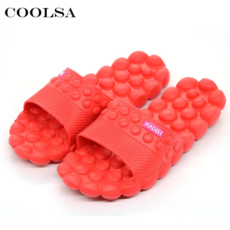 Coolsa/Новинка; летние женские пляжные сандалии; домашние массажные тапочки с камнями; нескользящие шлепанцы на плоской подошве; домашние тапочки для девочек; шлепанцы для ванной - Цвет: Красный