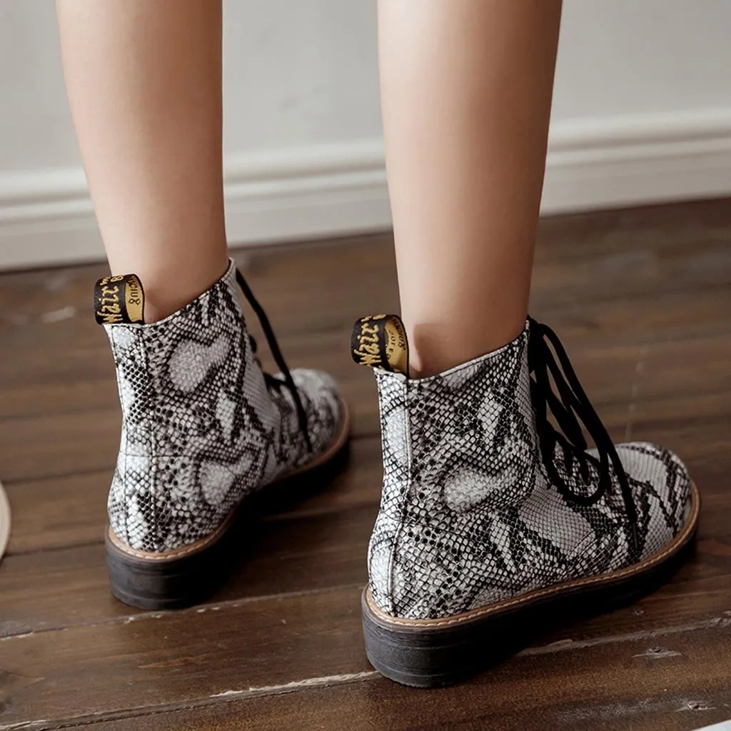 Women Single Boots Snake Print Flat with Round Head Lace Large Size Ankle Boots
