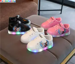 2019 унисекс высокого качества для маленьких мальчиков и девочек кроссовки Резиновые светодиодный освещенные светящиеся сверкающих