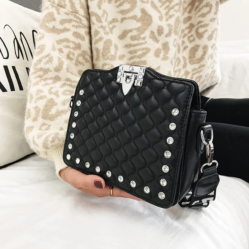 برشام خمر بو الجلود الإناث حقيبة يد الأزياء حقيبة مزيّنة بشريط جلدي النساء حقيبة كتف أكبر أعلى-حقائب بيد السفر أكياس