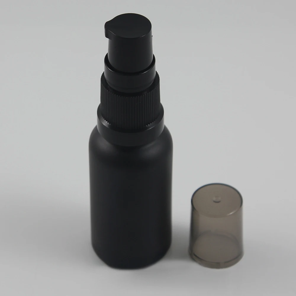 Оптовая продажа 100 мл стеклянный блестящий черный распылитель, стеклянная бутылочка для эфирных масел бутылка