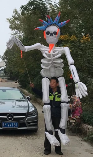 Индивидуальные Хэллоуин парад ходьба надувной скелет костюм 3,5 м высота Зомби Череп Человек марионетта кукла для шоу - Цвет: color-03