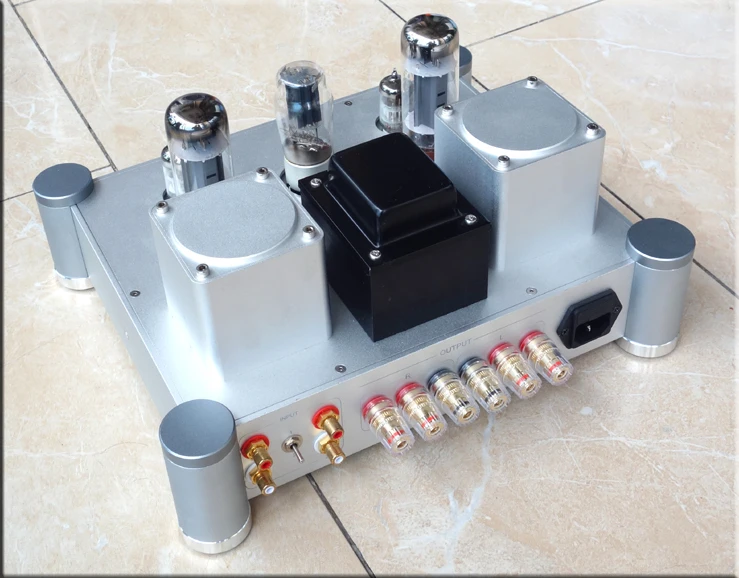 The high quality vacuum tube amplifiers 10W + 10W HIFI EL34 tube