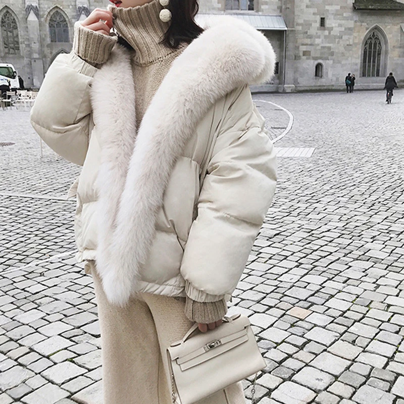 YNZZU 2018 New Winter 90% White Duck Down Coat Women Solid Chic with Large Real Fur Collar Warm Outwears Winter Snow Coat O697